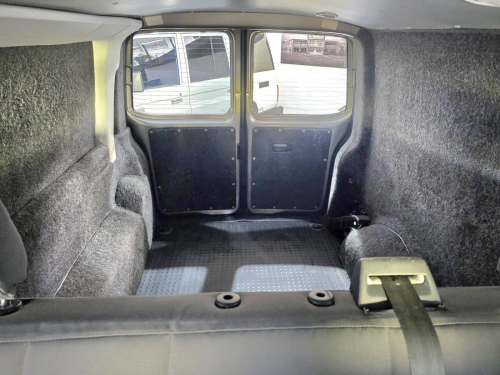 Volkswagen Volkswagen Transporter 2.0BiTDI Crew Bus LWB 4Motion Auto in Namibia