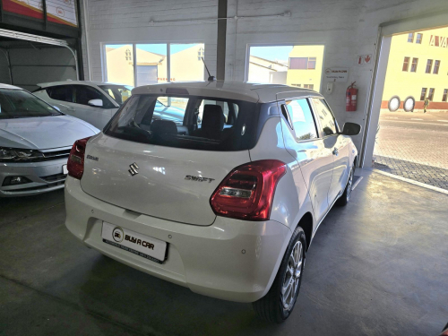Suzuki SUZUKI SWIFT 1.2 GLX AMT in Namibia