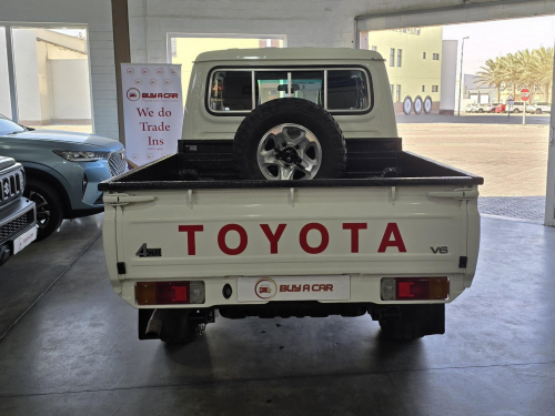 Toyota Toyota Land Cruiser Pickup LC79 4.0 Petrol D/C in Namibia