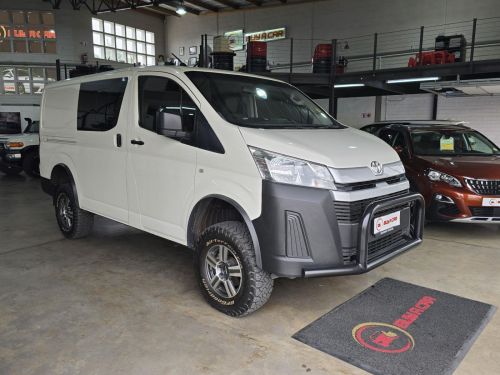 Pre-owned Toyota Quantum 2.8 LWB Crew Cab 4x4: for sale in 