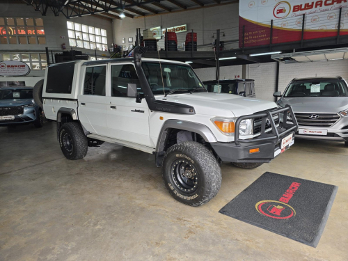 Pre-owned Toyota Toyota Land Cruiser DC 4.0 V6 Petrol for sale in 