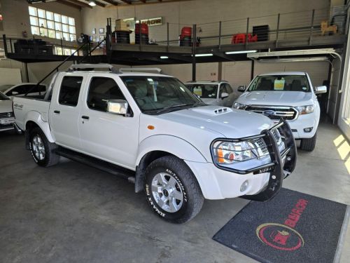 Pre-owned Nissan NISSAN NP300 2.5 D/C 4X4 2019 for sale in 