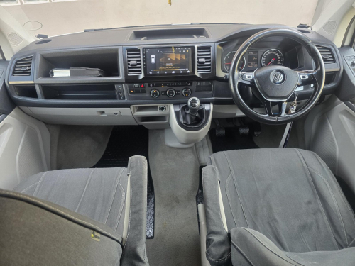 Volkswagen Volkswagen T6 Caravelle/California Beach 2.0L TDI 4Motion M/T in Namibia