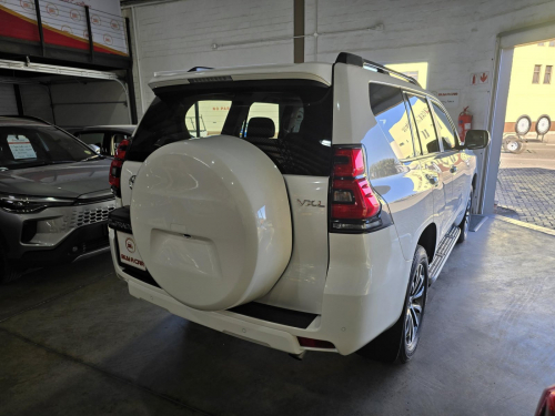 Toyota Prado VXL 2.8 GD-6  A/T 4X4 in Namibia