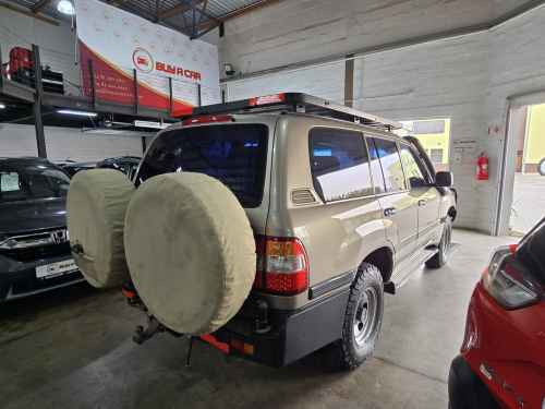 Toyota Toyota Land Cruiser 4.5 EFI 100 Series 2006 in Namibia