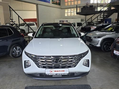 Hyundai TUCSON 2.0 A/T ELITE in Namibia