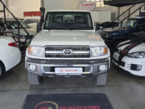 Toyota Toyota Land Cruiser Pickup LC79 4.0 Petrol D/C in Namibia