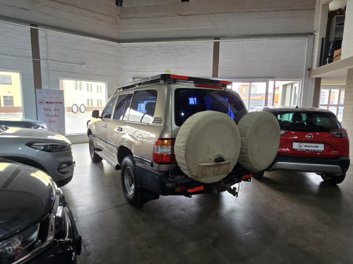 Toyota Toyota Land Cruiser 4.5 EFI 100 Series 2006 in Namibia