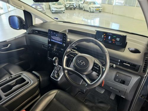 Hyundai Staria 2.2D Executive Automatic 9 Seater in Namibia