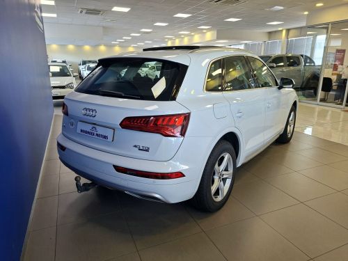 Audi Q5 2.0 TDi Quattro S-Tronic Sport 40 TDI in Namibia