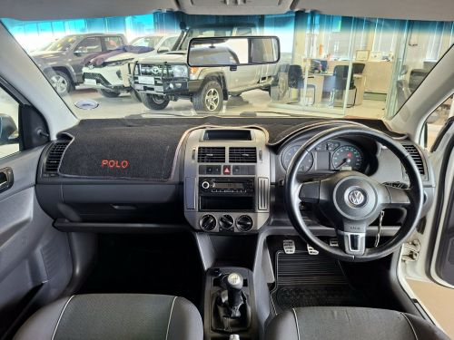 Volkswagen Polo Vivo 1.6 Maxx Manual in Namibia