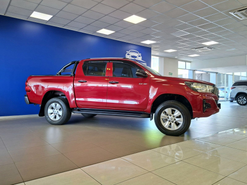 Toyota Hilux 2.4 GD-6 SRX Manual 4x2 in Namibia