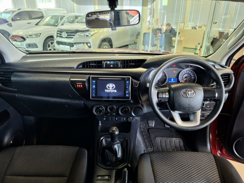 Toyota Hilux 2.4 GD-6 SRX Manual 4x2 in Namibia