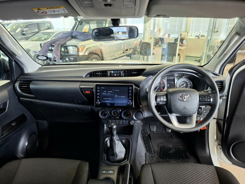 Toyota Hilux 2.4 GD-6 Raider Manual 4x2 in Namibia