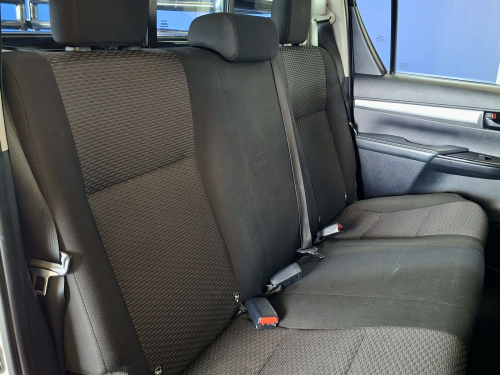 Toyota Hilux 2.4 GD-6 Raider Manual 4x2 in Namibia