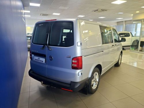 Volkswagen T6 Crew Bus 2.0 Bi-TDI 132kw 4Motion DSG in Namibia