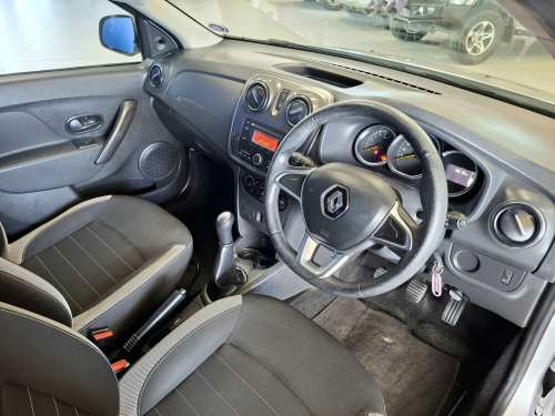 Renault Sandero 900T Stepway Expression Manual in Namibia