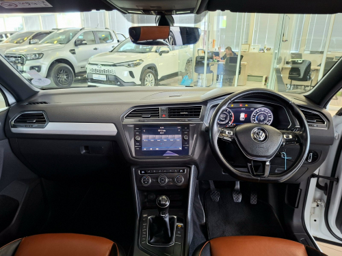 Volkswagen Tiguan 1.4TSI R-line Manual 110kw in Namibia