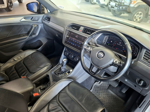Volkswagen Tiguan Allspace 1.4 TSI R-line DSG in Namibia