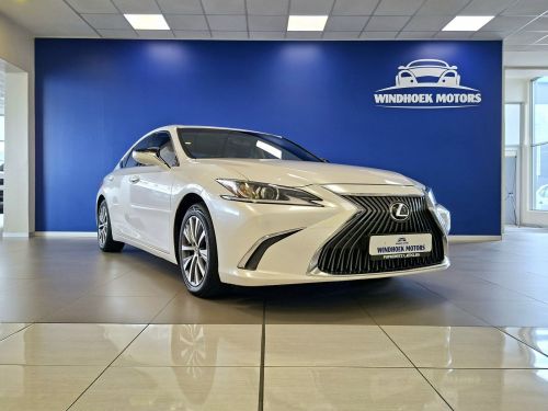 Pre-owned Lexus ES 250 EX Automatic for sale in 