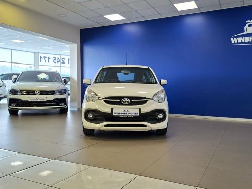 Toyota Vitz 1.0 XR Manual in Namibia
