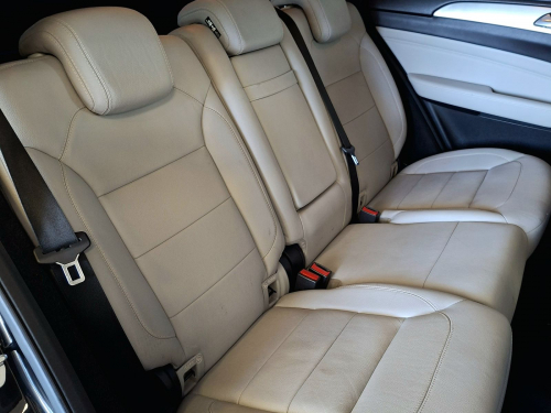 Mercedes-Benz ML400 4Matic Automatic in Namibia