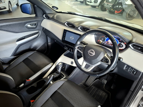 Nissan Magnite 1.0T Acenta CVT in Namibia
