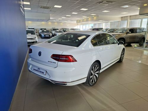 Volkswagen Passat 2.0 TSI Executive DSG in Namibia