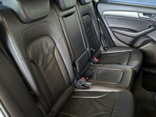 Audi Q5 2.0 TDI Quattro S-Tronic in Namibia