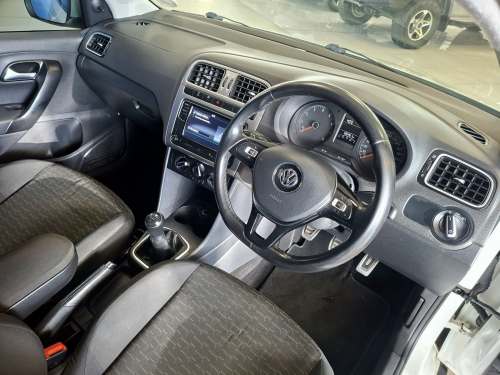 Volkswagen Polo Vivo 1.6 Maxx Manual in Namibia