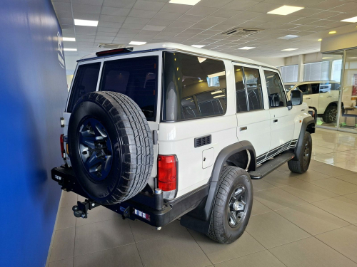 Toyota Land Cruiser 2.8 GD-6 Automatic 76 VX in Namibia