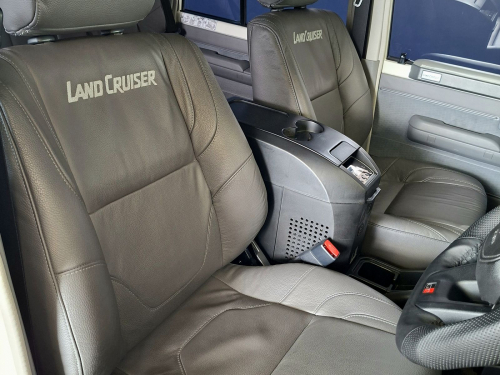 Toyota Land Cruiser 2.8 GD-6 Automatic 76 VX in Namibia