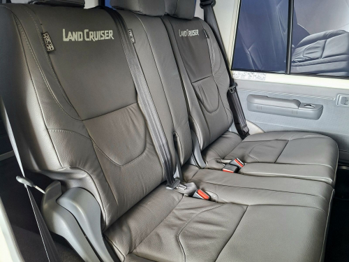 Toyota Land Cruiser 2.8 GD-6 Automatic 76 VX in Namibia