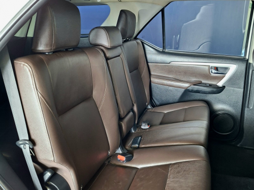 Toyota Fortuner 2.8GD-6 Manual 4x2 in Namibia