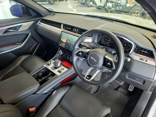 Jaguar F-Pace 2.0D SE R-Dynamic in Namibia