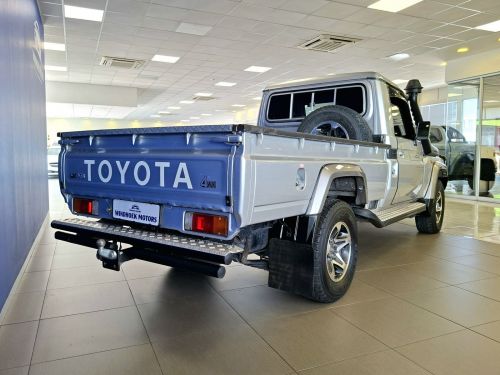 Toyota Landcruiser 79 4.5D V8 Single Cab in Namibia