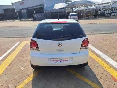 Volkswagen Polo Vivo 1.4 Trendline 5DR DEAL ASSISTANS in Namibia