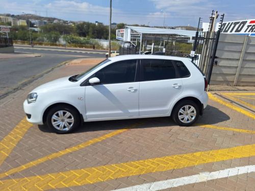 Volkswagen Polo Vivo 1.4 Trendline 5DR DEAL ASSISTANS in Namibia