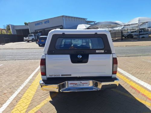 Nissan Np300 2.5 Tdi 4x4 P/u D/c DEAL ASSISTANCE in Namibia