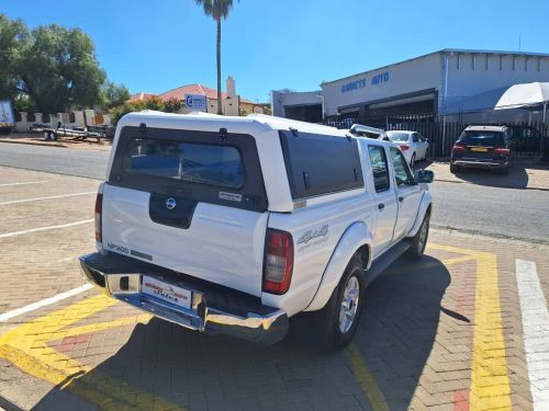 Nissan Np300 2.5 Tdi 4x4 P/u D/c DEAL ASSISTANCE in Namibia