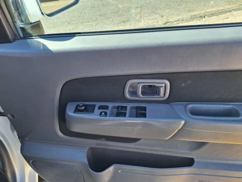 Nissan Np300 2.5 Tdi 4x4 P/u D/c DEAL ASSISTANCE in Namibia