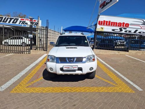 Nissan Np300 2.5 Tdi 4x4 P/u D/c DEAL ASSISTANCE in Namibia