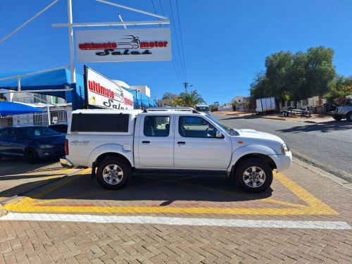 Nissan Np300 2.5 Tdi 4x4 P/u D/c DEAL ASSISTANCE in Namibia