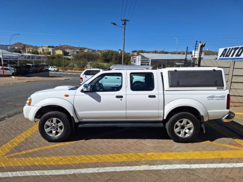 Nissan Np300 2.5 Tdi 4x4 P/u D/c DEAL ASSISTANCE in Namibia