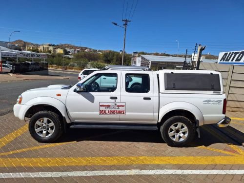 Nissan Np300 2.5 Tdi 4x4 P/u D/c DEAL ASSISTANCE in Namibia