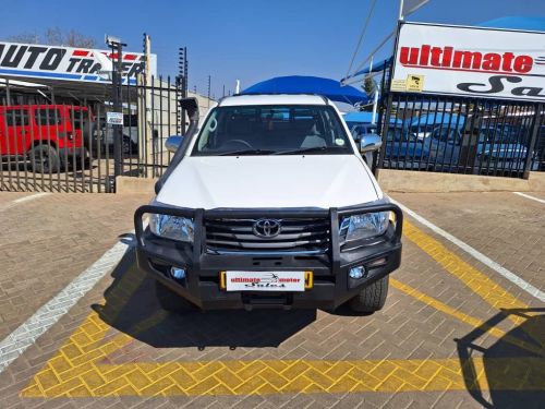 Toyota Hilux 4.0 4x4 A/T in Namibia