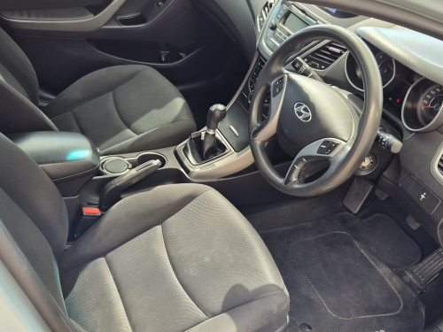 Hyundai Elantra Premium in Namibia