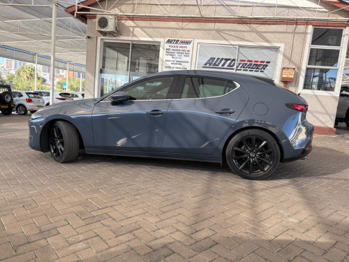 Mazda 3 Astina in Namibia