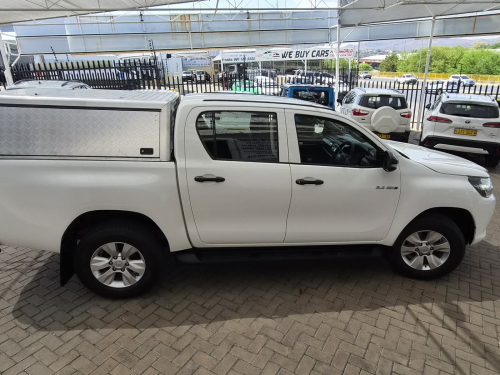 Toyota Hilux SRX GD-6 in Namibia
