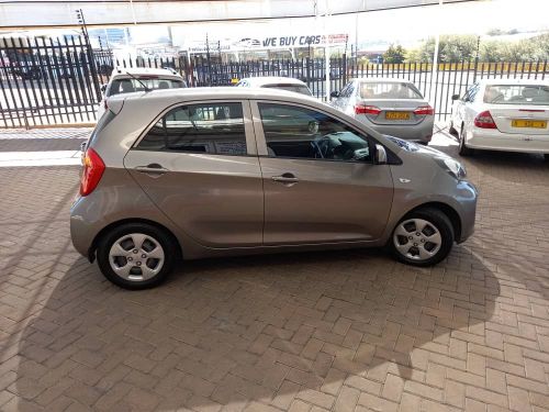Kia Picanto LX in Namibia